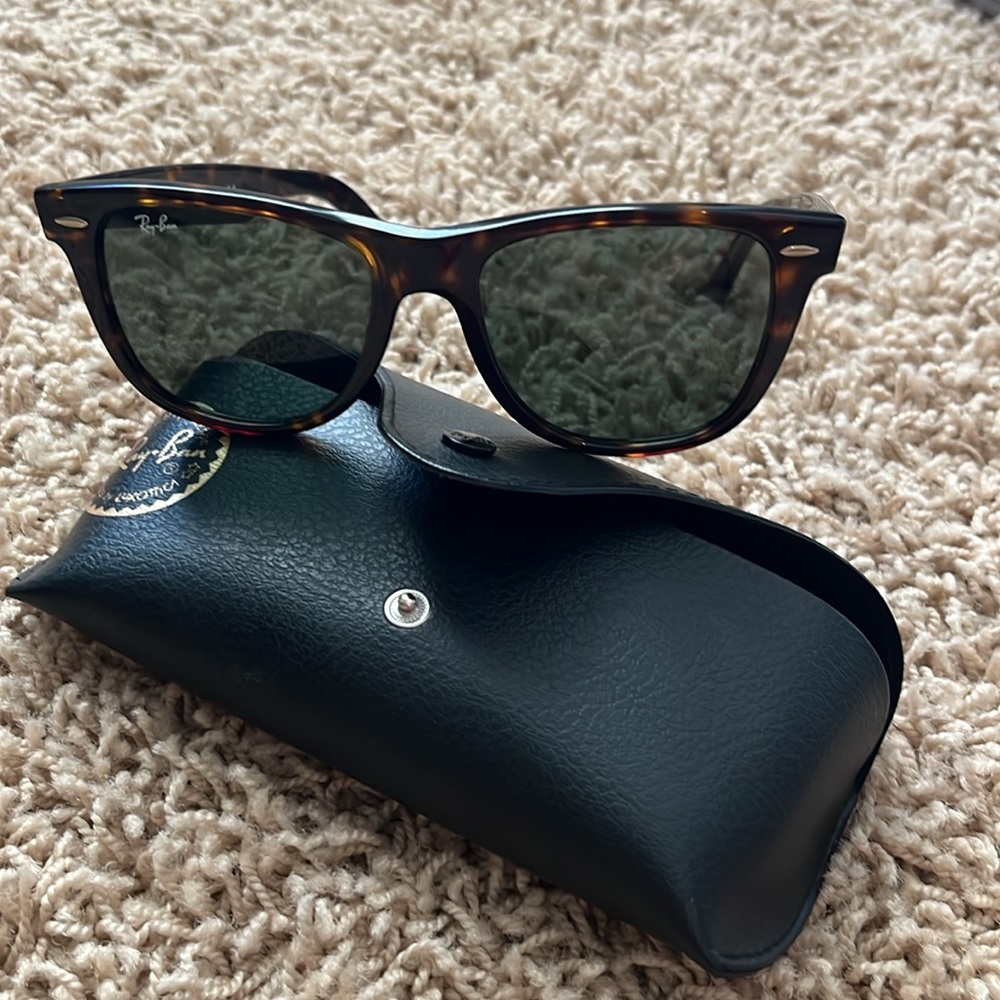 Rayban Oversized Wayfarers RB2140